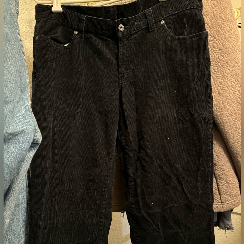Women’s Columbia corduroy black size 14 jeans